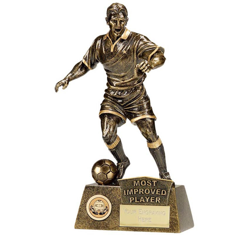 A1090C.06 - Most Improved Player Pinnicale Football Trophy (22cm)