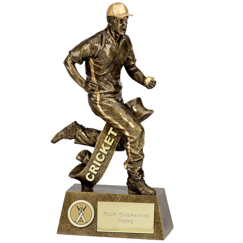 A1256 - Pinnacle Fielder Cricket Trophy (2 Sizes)